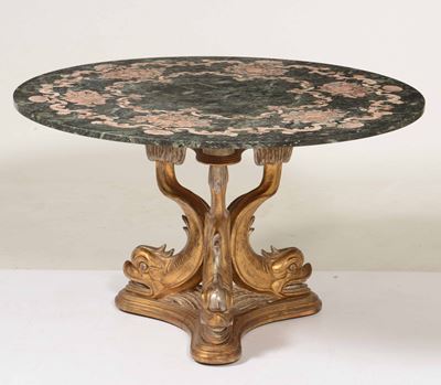 Tavolo Tondo con Fusto Dorato e Scolpito con Tritoni. XIX Secolo