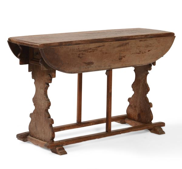 Tavolo "fratino" in legno. XVIII-XIX secolo