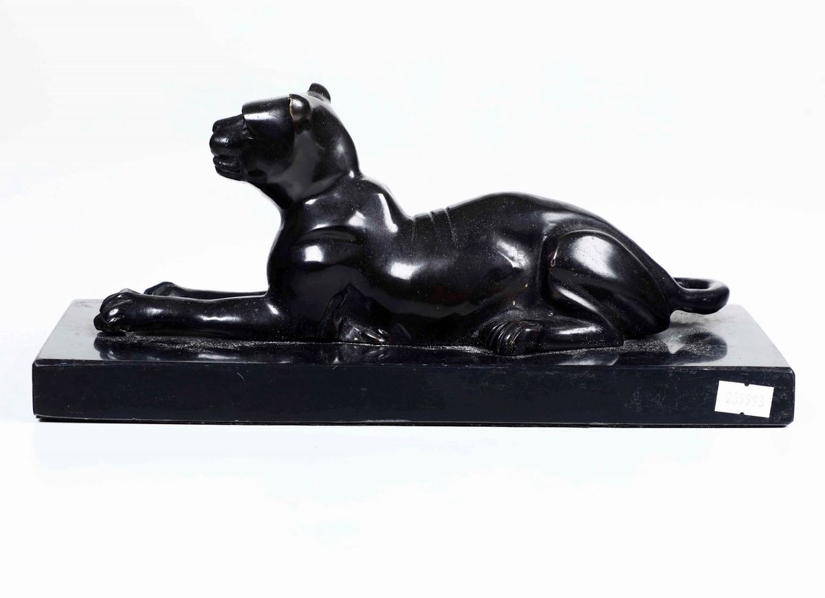 Scultura in Bronzo Raffigurante Pantera. XX Secolo