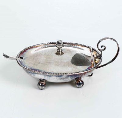 Formaggiera in Argento. Argenteria Italiana della Prima Metà del XX Secolo per Gioielleria Miraco...