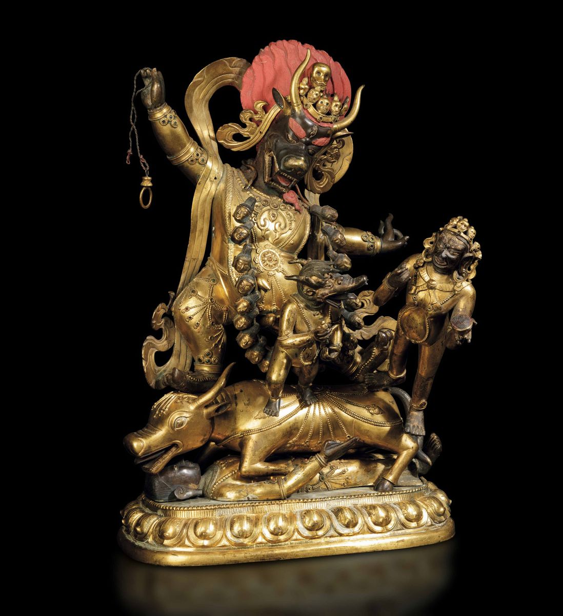 Rara e Grande Scultura in Bronzo Dorato con Tracce di Tempera Rossa (postuma) Raffigurante Yama L...