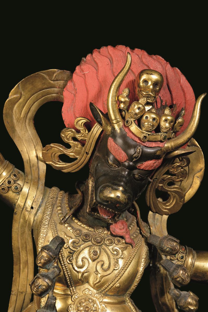 Rara e Grande Scultura in Bronzo Dorato con Tracce di Tempera Rossa (postuma) Raffigurante Yama L...