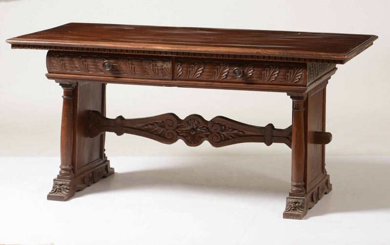 Scrivania in stile rinascimento in legno intagliato  - Auction Antiques | Timed Auction - Cambi Casa d'Aste