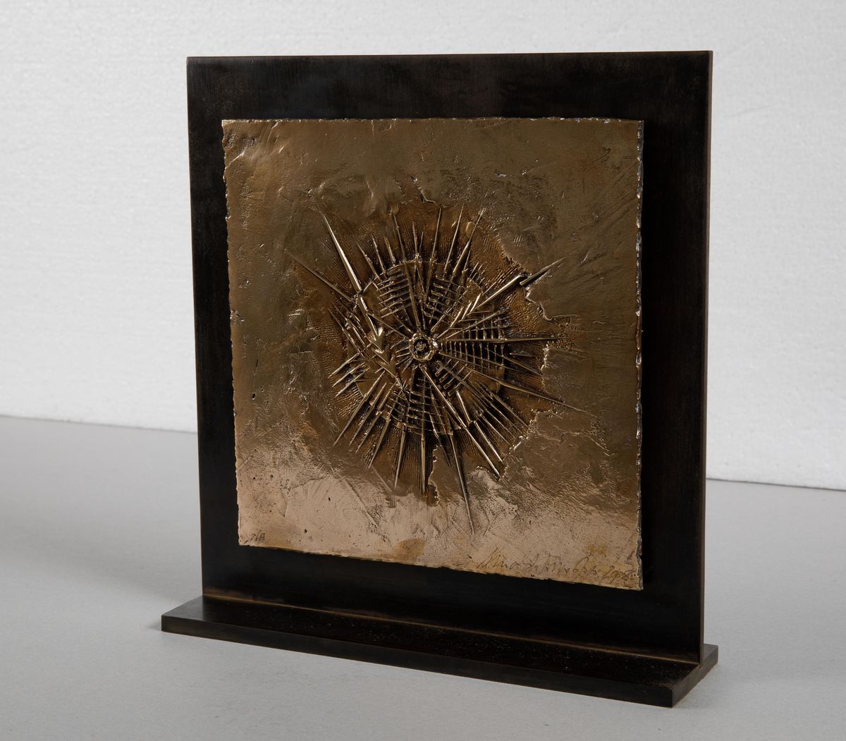 Arnaldo Pomodoro (1926)rilievo, 2008
