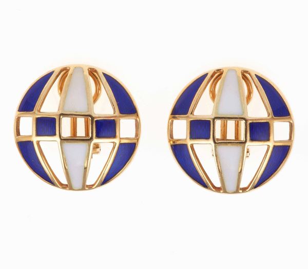 Pair of enamel and gold earrings and a diamond, synthetic sapphire and gold ring