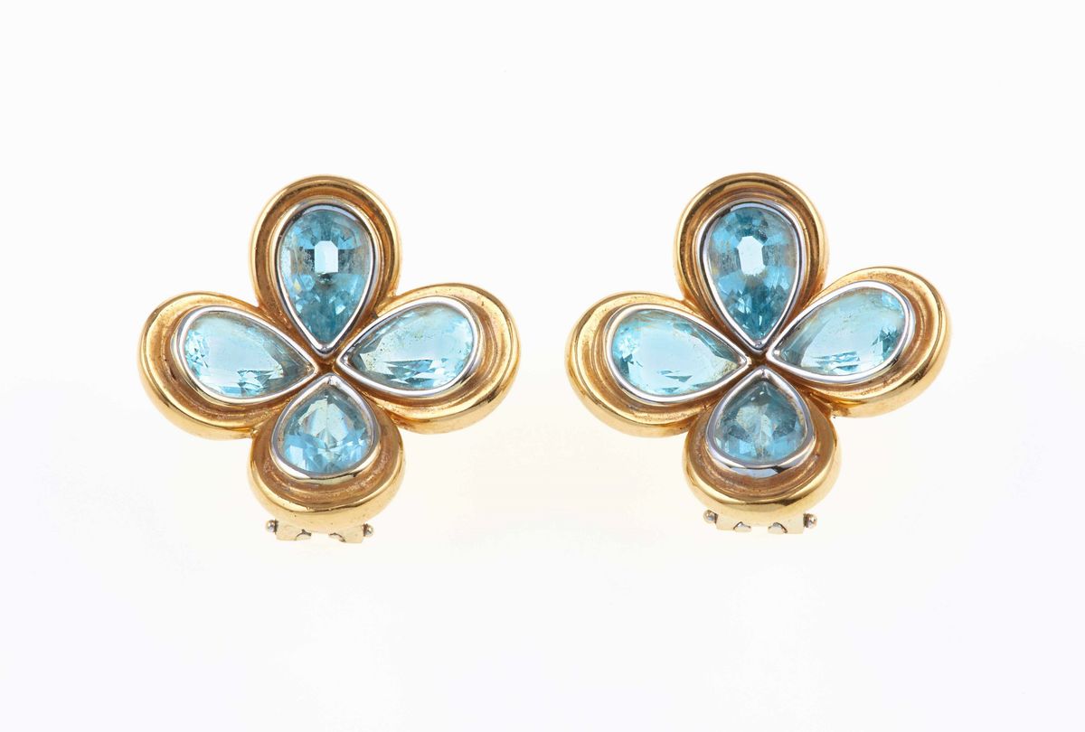 Anello ed Orecchini con Topazi Azzurri