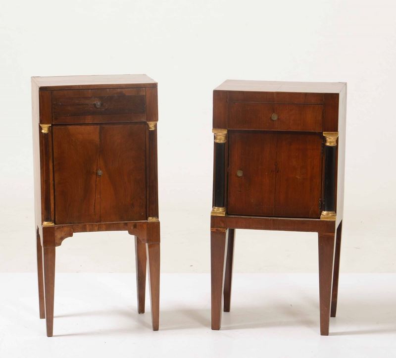 Due comodini diversi lastronati, XIX-XX secolo  - Auction Antiques | Time Auction - Cambi Casa d'Aste