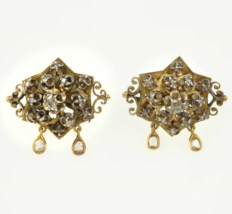 Pair of gold and silver earrings  - Auction Jewels - Cambi Casa d'Aste