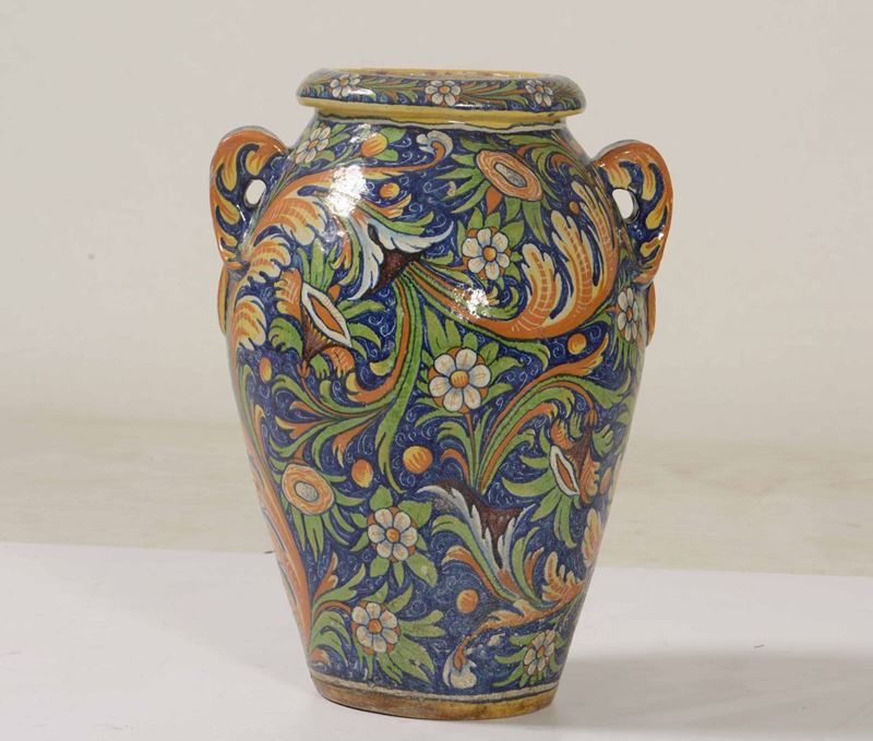 Grande vaso in maiolica, XX secolo  - Asta Da una collezione genovese | Cambi Time - I - Cambi Casa d'Aste