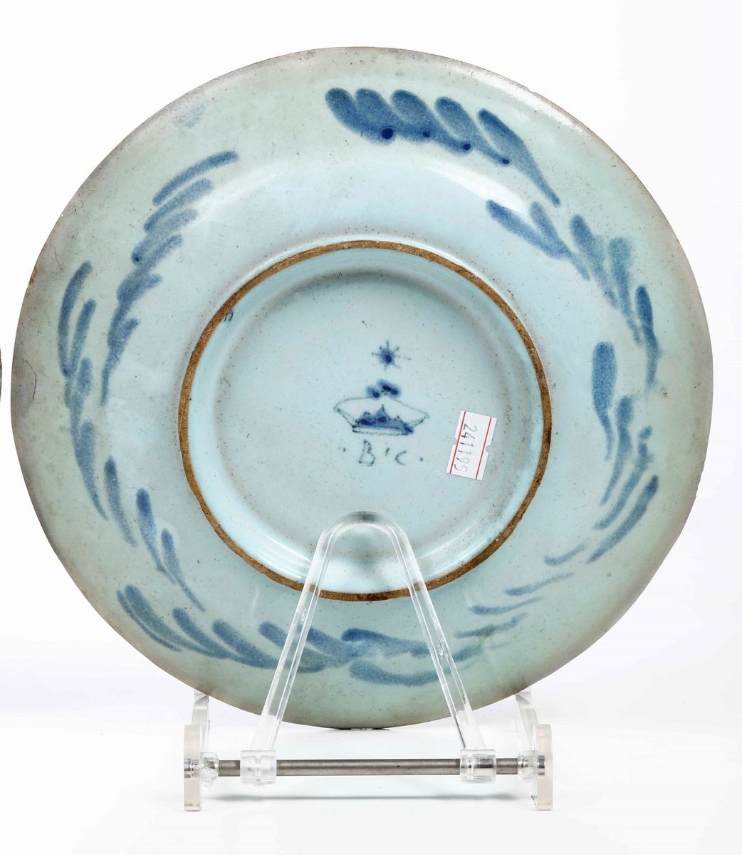 Tre Piatti in Maiolica Bianca e Blu, Savona XVIII Secolo