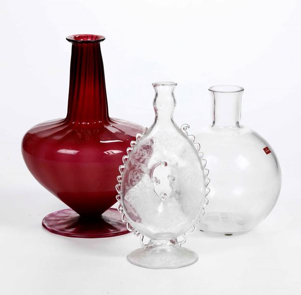 Tre vasi in vetro di cui uno Baccarat