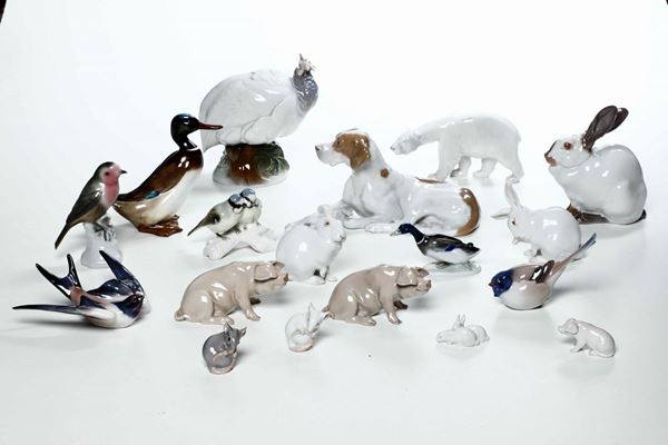 Lotto di 18 animali in porcellana Copenaghen