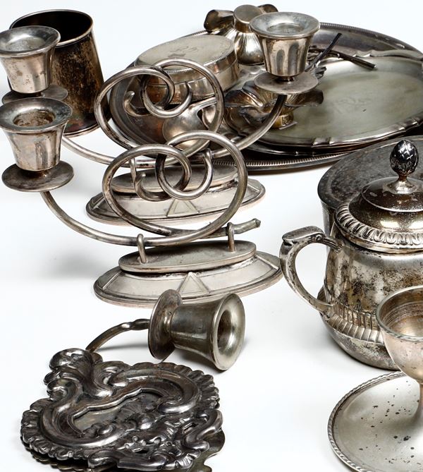Lotto di oggetti in argento, varie manifatture del XX secolo