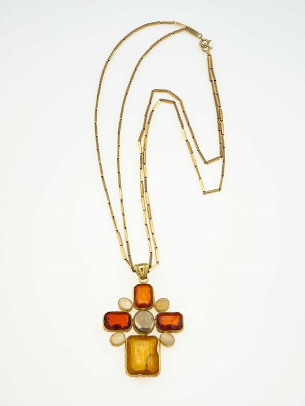 Gem-set and gold necklace