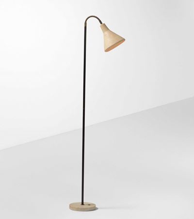 Lampada da Terra con Struttura in Ottone, Diffusore Orientabile in Metallo Laccato e Base in Marm...