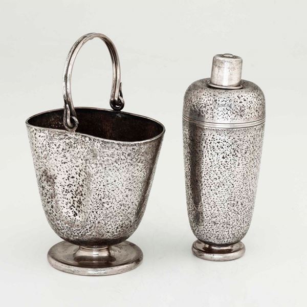 Shaker e secchiello in argento. Argenteria milanese del XX secolo. Argentiere Dabbene