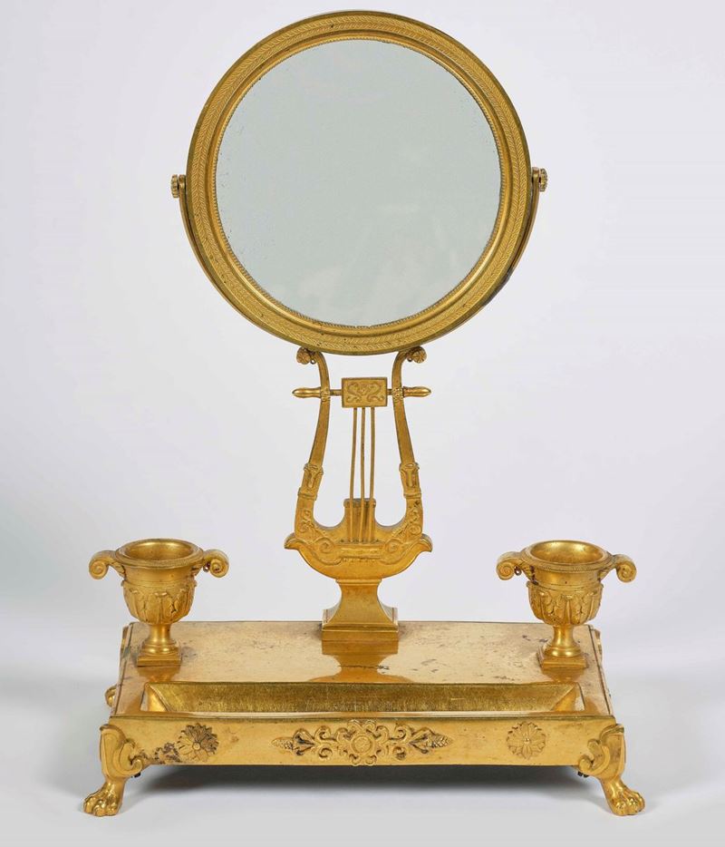 Piccola psiche in bronzo e metallo dorato. XIX-XX secolo  - Asta Palazzo Loschi Zileri dal Verme - Cambi Casa d'Aste