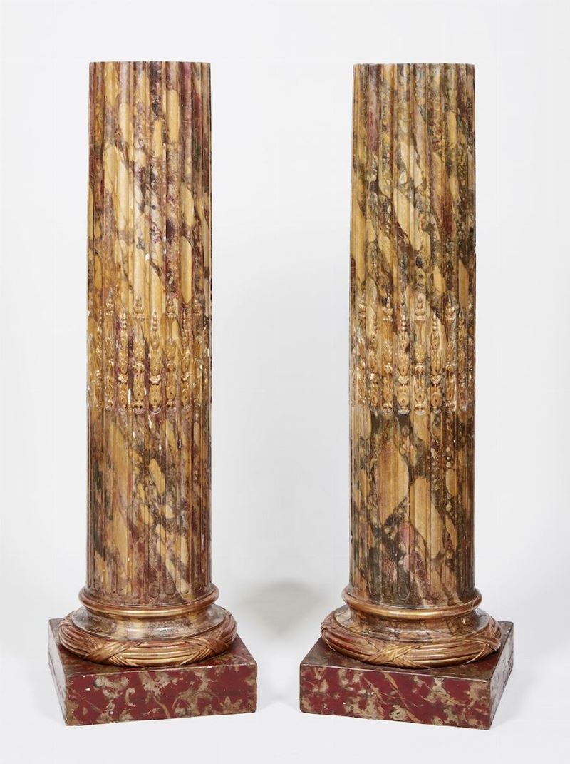 Coppia di colonne in legno laccato a finti marmi e lumeggiato in oro  - Auction Palazzo Loschi Zileri dal Verme - Cambi Casa d'Aste