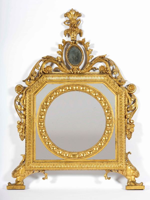 Tre cornici con specchio. Legno intagliato e dorato. Fine XVIII secolo