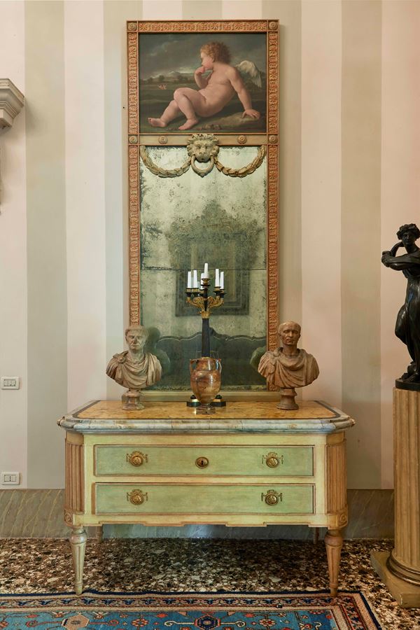Importante coppia di cassettoni in legno laccato. Torino XVIII secolo