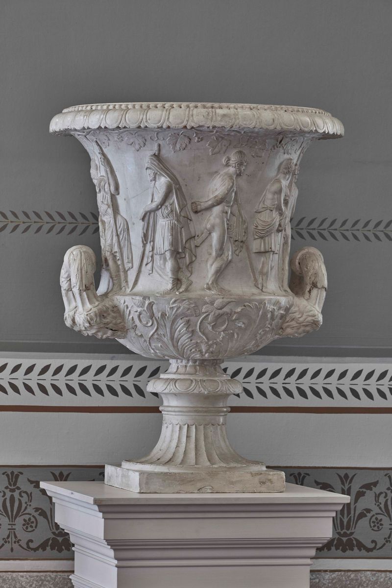 Coppia di Grandi Vasi a Cratere "medici". Gesso Modellato a Calco. Arte Neoclassica Italiana del ...