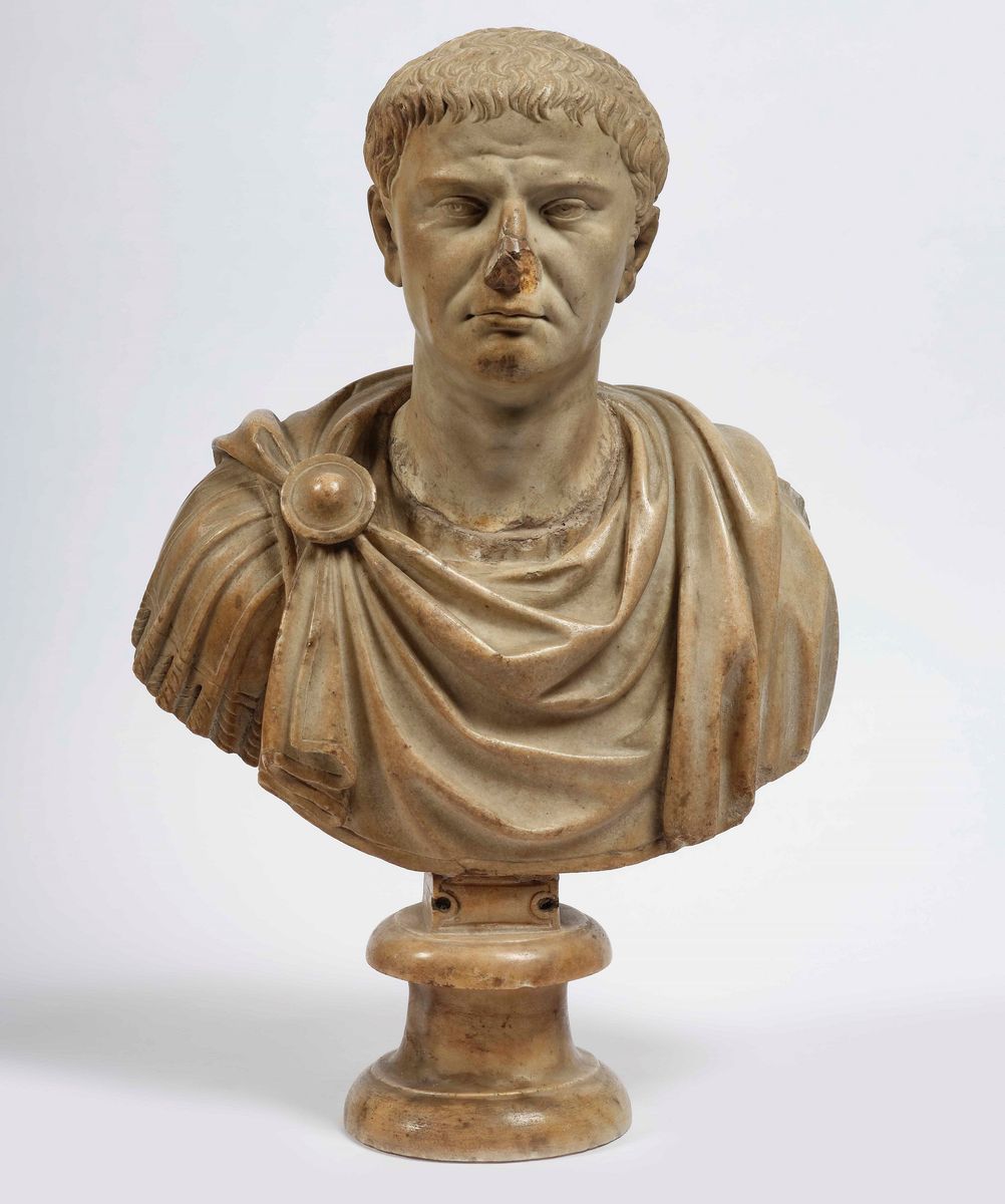 Busti degli Imperatori , Traiano (53-117 D.C.), Cesare (100-44 a.C.) Vitellio (15-69 D.C.) Tito (...