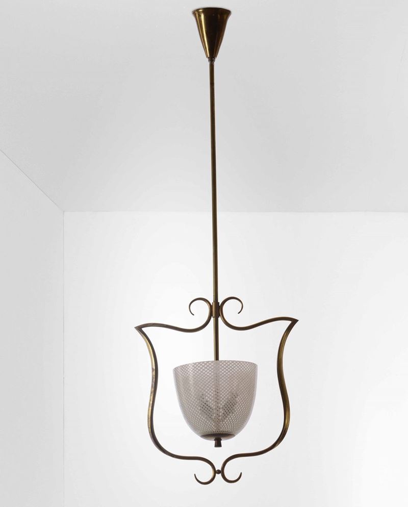 Lampada a sospensione con struttura in ottone e diffusore in vetro di Murano reticello.  - Auction Design Lab - Cambi Casa d'Aste