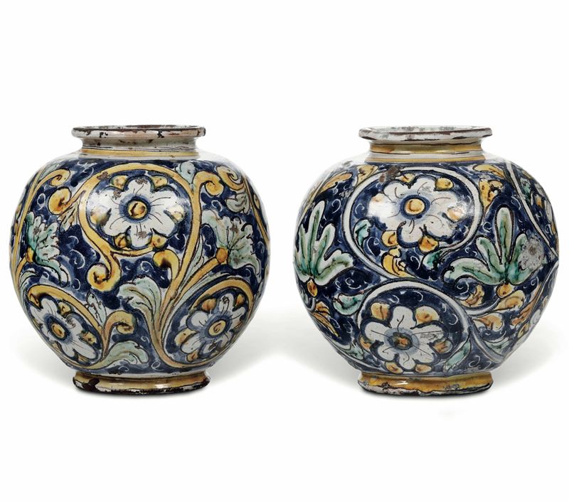 Coppia di vasi a boccia  Sicilia, Caltagirone, XX secolo  - Asta Ceramiche - Cambi Casa d'Aste