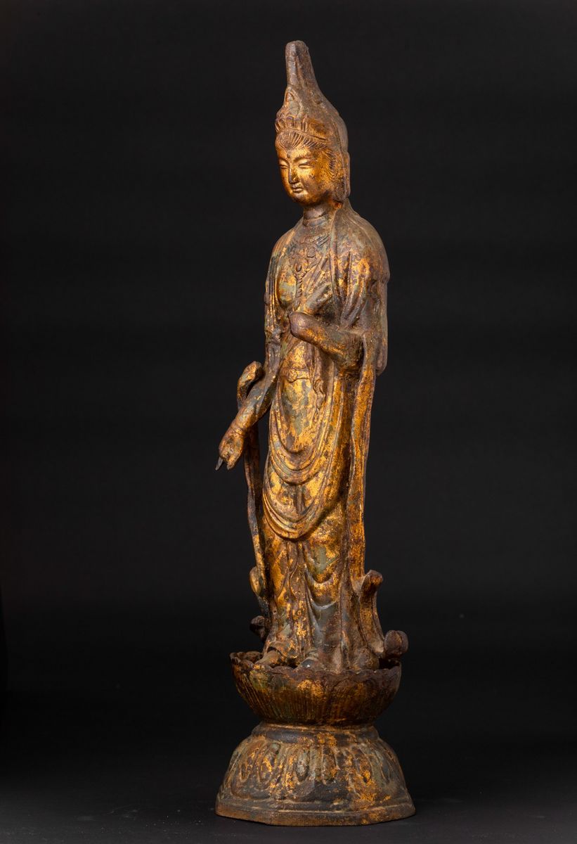 Figura di Buddha Stante in Bronzo Dorato, Giappone, Periodo Meiji (1868-1912)