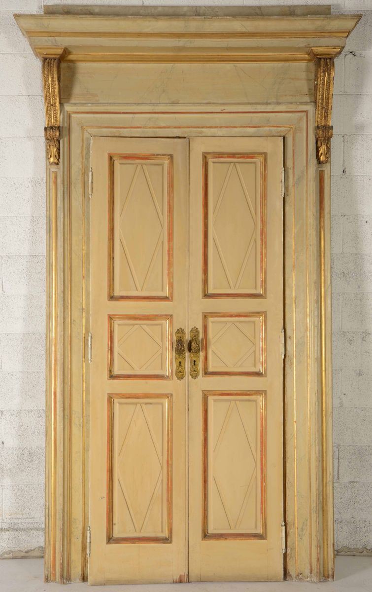 Porta da interno a due ante. XIX-XX secolo  - Asta Una Proprietà Lombarda | Cambi Time - Cambi Casa d'Aste