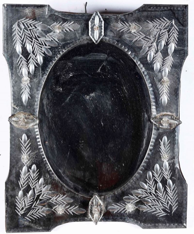 Specchiera in vetro di Murano inciso. XX secolo  - Auction Italian Mansions - I - Cambi Casa d'Aste