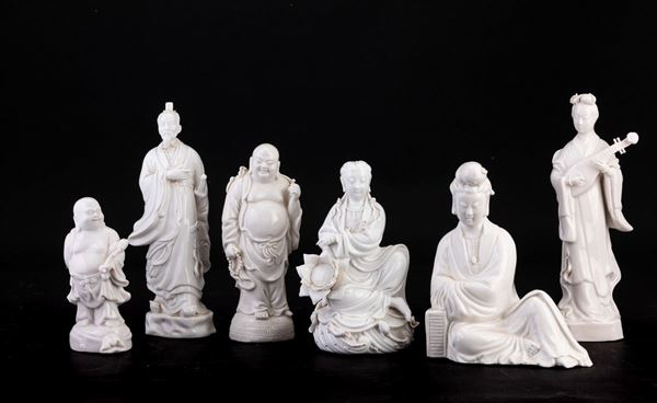 Lotto composto da sei figure in porcellana Blanc de Chine, Cina, Dinastia Qing, XIX secolo