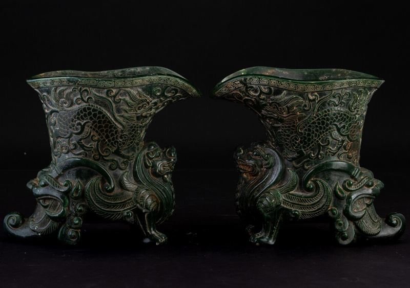 Two spinach green jade cups, China, 1900s  - Auction Fine Chinese Works of Art - I - Cambi Casa d'Aste