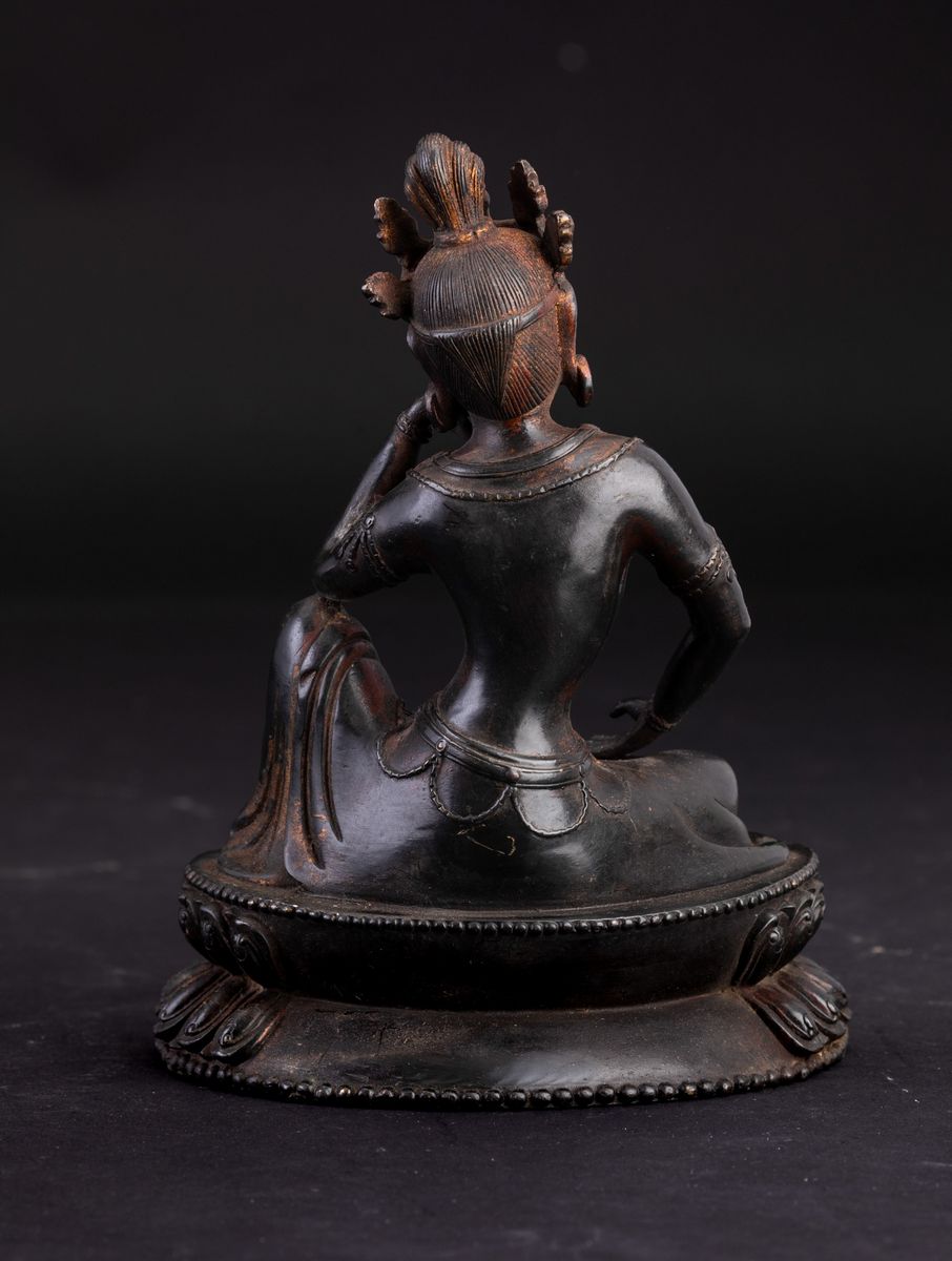 Figura in Bronzo Raffigurante Tara Seduta su Doppio Fiore di Loto, Tibet, XIX Secolo
