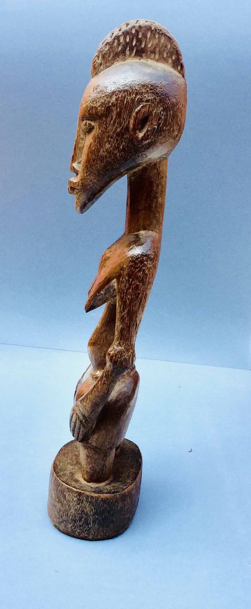Arte Africana, Figura Femminile Stante