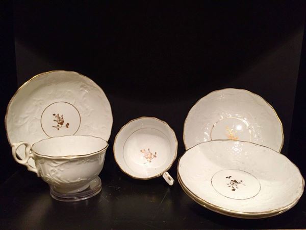 Coppia di tazze e quattro piattini, XIX secolo