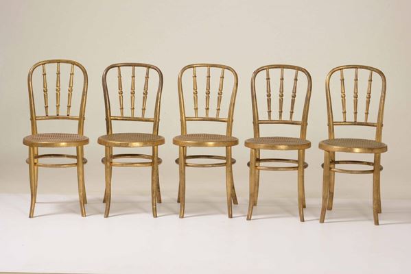 Cinque sedie dorate tipo thonet