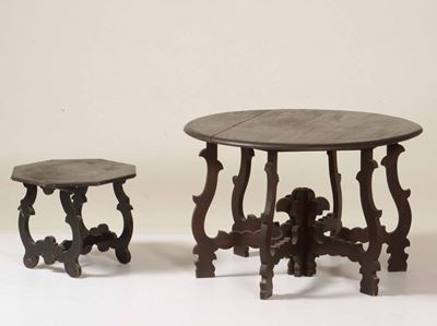 Due Tavolini da Salotto in Legno Diversi