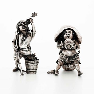 Due Gnomi in Argento Fuso e Cesellato. Argenteria Artistica Italiana del XX Secolo