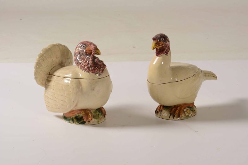 Coppia di zuppiere a foggia di tacchino, XX secolo  - Asta Una Proprietà Lombarda | Cambi Time - Cambi Casa d'Aste