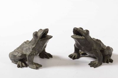 Coppia di Sculture in Bronzo a Foggia di Rane, XX Secolo