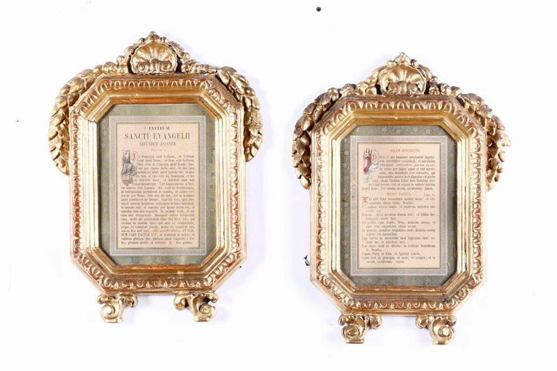Coppia di specchierine da cartagloria in legno intagliato e dorato.  - Auction Fine Art January | Cambi Time - I - Cambi Casa d'Aste