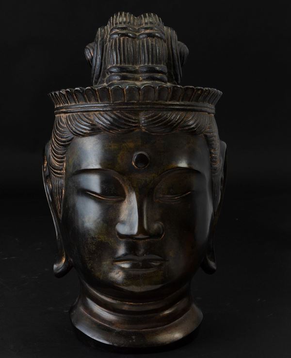 Testa di Buddha in bronzo con tracce in doratura, Cina, XX secolo