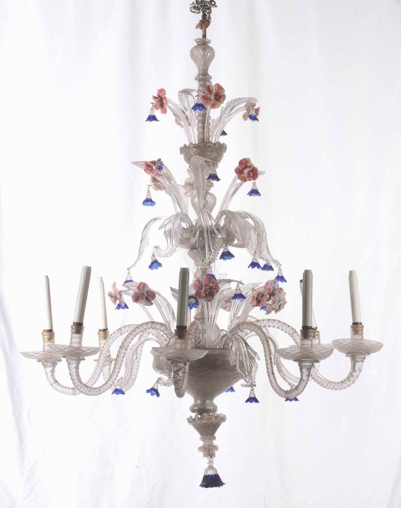 Grande lampadario in vetro di Murano a otto luci. XX secolo  - Asta Una Proprietà Lombarda | Cambi Time - Cambi Casa d'Aste