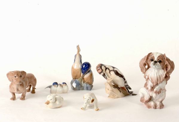 Lotto composto da sette sculture in ceramica raffiguranti animali