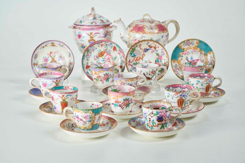 Dodici tazze da caffè con piattino  Inghilterra, Staffordshire, Manifattura Minton, seconda metà del XIX secolo  - Auction tableware | Cambi Time - I - Cambi Casa d'Aste