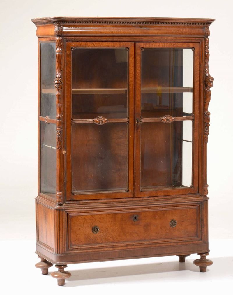 Vetrina Luigi Filippo a due ante. XIX-XX secolo  - Asta Una Proprietà Lombarda | Cambi Time - Cambi Casa d'Aste