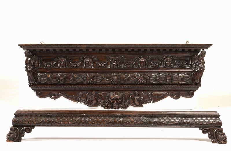 Attaccapanni in legno scolpito nei modi neorinascimentali, XX secolo  - Auction A Lombard Property | Cambi Time - Cambi Casa d'Aste