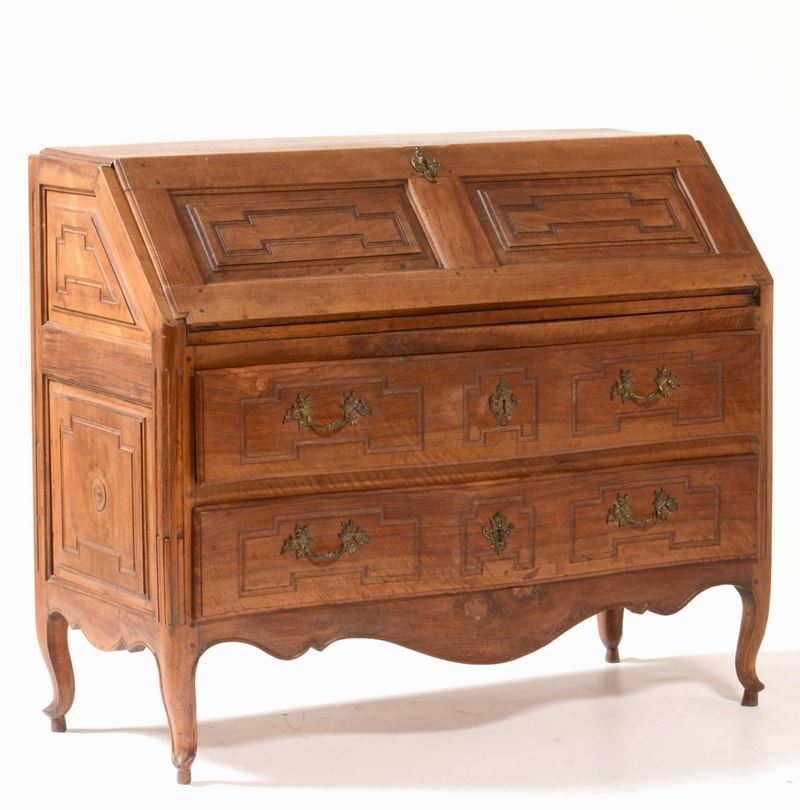 Ribalta Luigi XIV in noce intagliato. XVIII secolo  - Auction Fine Art February | Cambi Time - Cambi Casa d'Aste