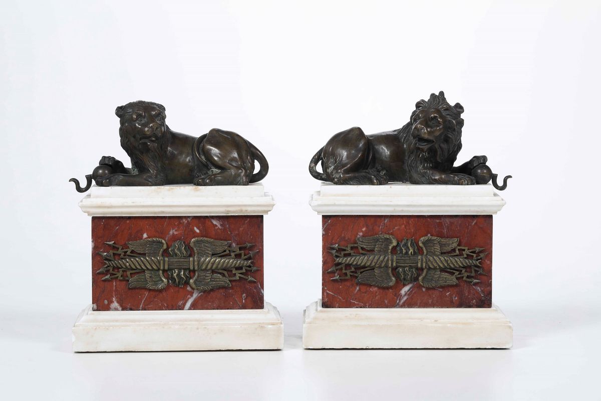 Leone e Leonessa. Bronzo Fuso e Patinato. Arte Neoclassica del XIX Secolo